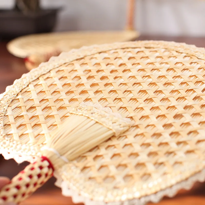 Éventail de paille fait à la main, éventail d'été en paille tissée à la main, ventilateur de refroidissement nordique à suspendre pour décoration de maison, chambre à coucher, petite taille Éventail de paille fait à la main, éventail d'été en paille tissée à la main, ventilateur de refroidissement nordique à suspendre pour décoration de maison, chambre à coucher, petite taille