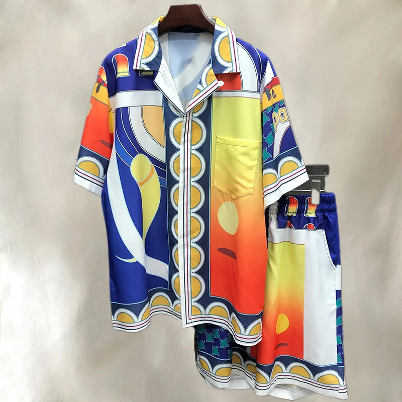 

Костюм мужской с контрастным графическим принтом, уличная одежда с лацканами, рубашка с коротким рукавом, повседневный короткий топ, на лето