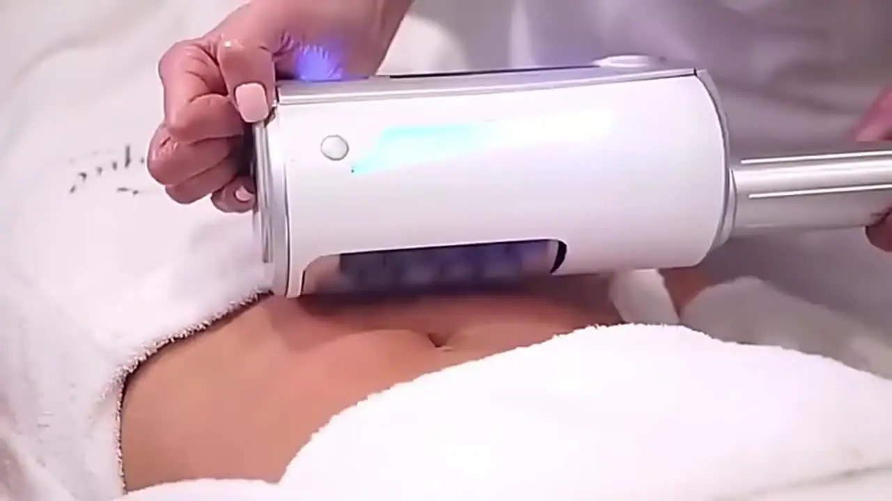 Портативный массажный аппарат с внутренним шариковым роликом неинвазивное