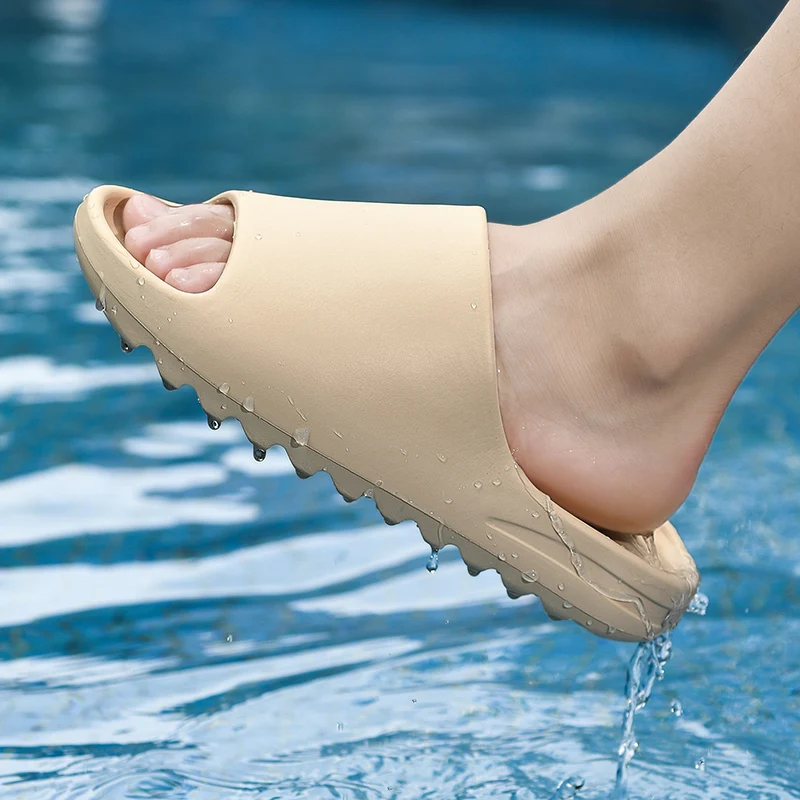 

Summer Original Beach Outdoor Sandals Foam Slides Men Women Black Sneakers Popular Slippers Runner Footwear Air Designer Shoes