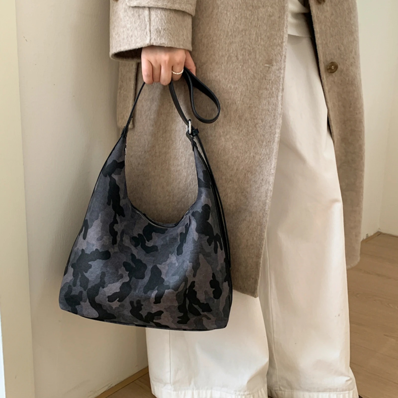 Leopard Print Vintage Hobo Bag Large Capacity Crossbody Bag Travel Satchel for Women Travel Shopping & Daily Use