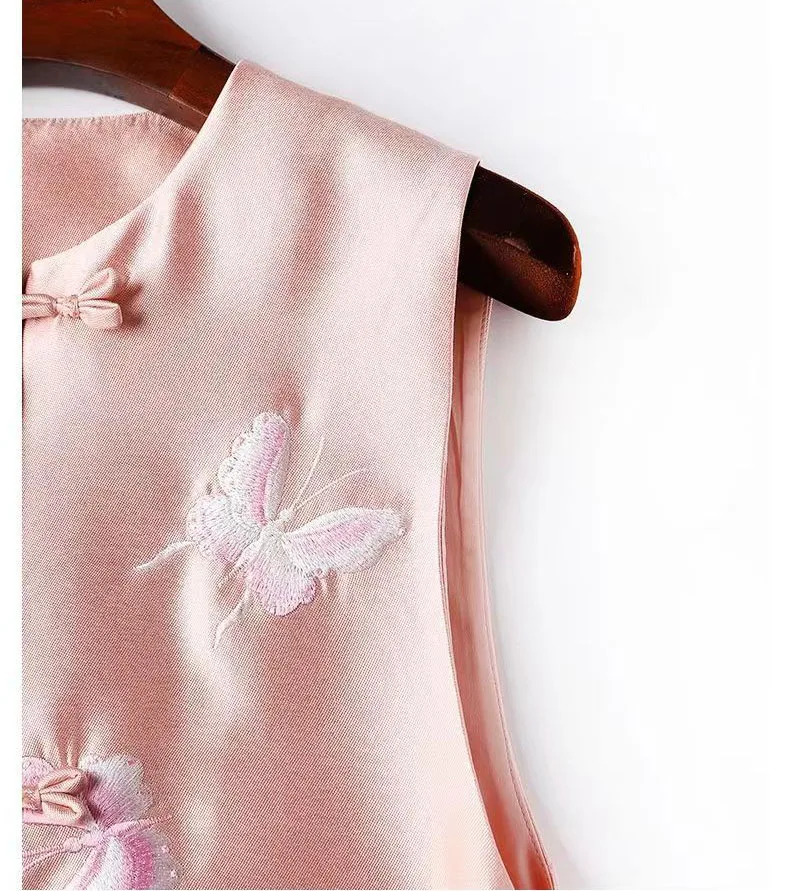 Chinese Vintage Style Top Women Tang Clothes Embroidery Butterfly Qipao Lady Mandarin Collar Vest Modern Cheongsam Top