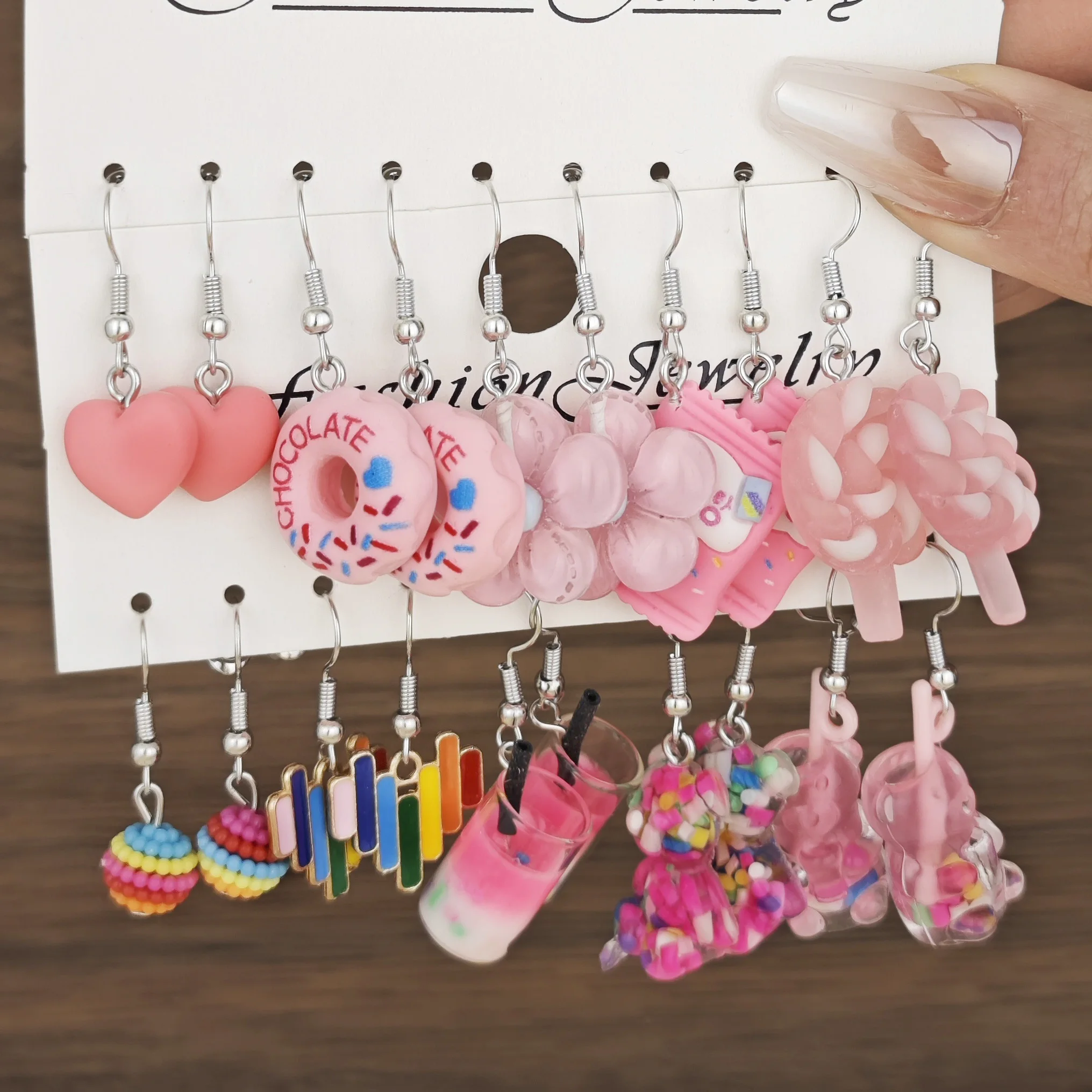 Small Fresh Colored Resin Animal Pendant Earrings, 5 Pair Set, Sweet and Cute Flower Butterfly Milk Tea Earrings, Female