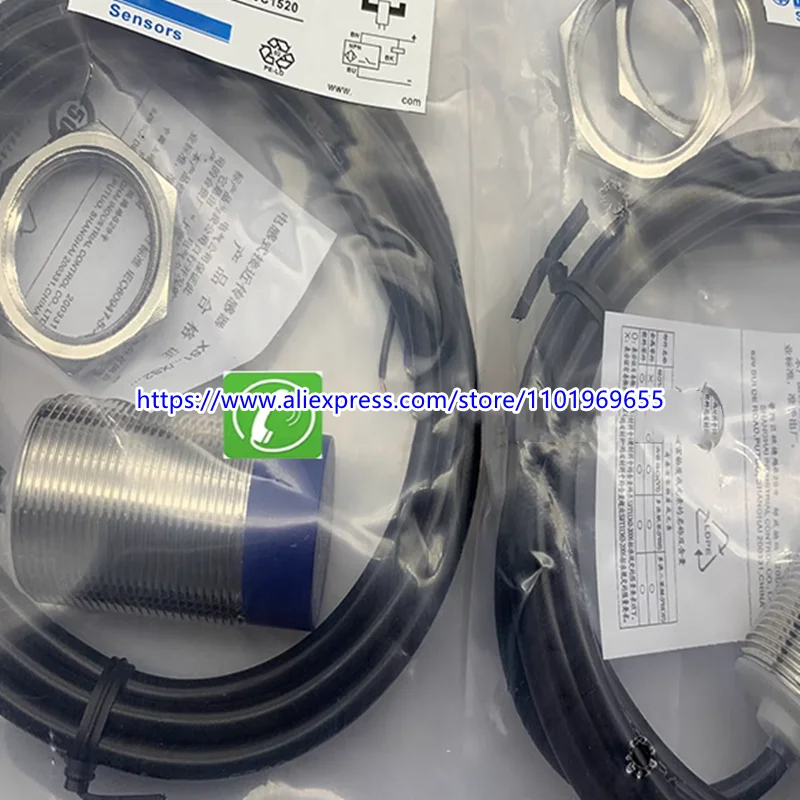 

3pcs New proximity sensor XS230BLNAL2 XS230BLNAL2C XS2-M18MB230 XS2-N18PA340 XS2-N18NA340