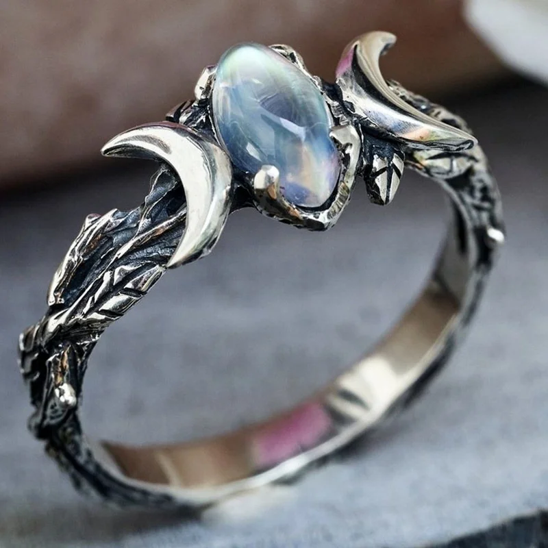 Finger Ring Woman Fashion Vintage Bohemian Triple Moon Phase Natural Moonstone Engagement Party Wedding Jewelry