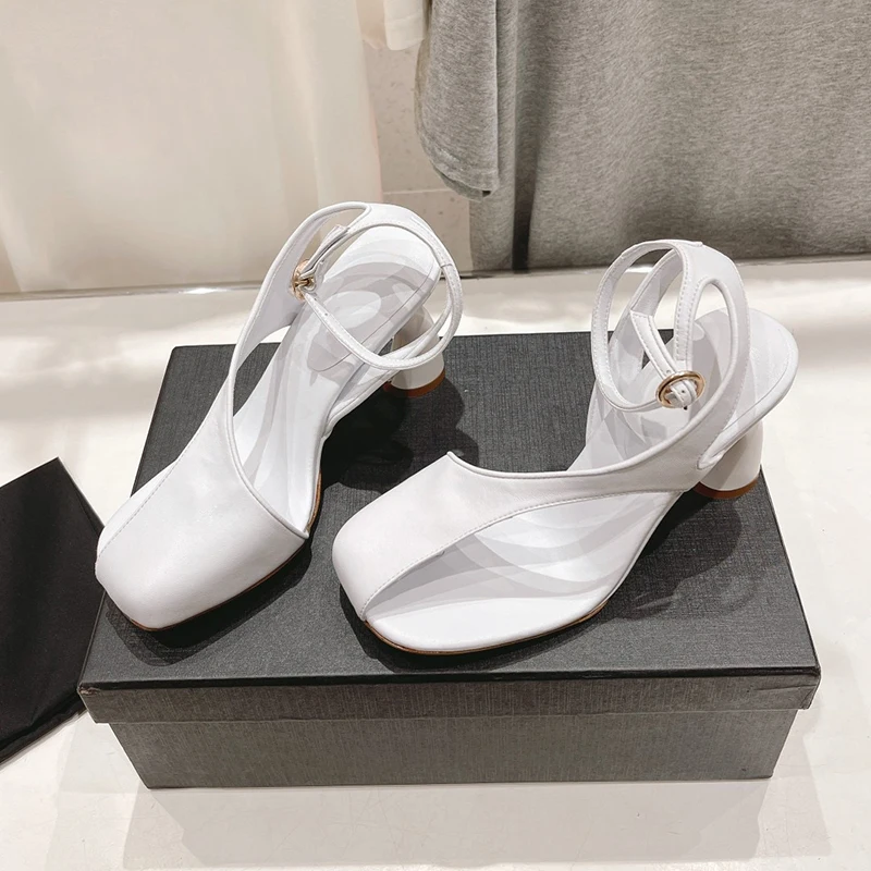 

High-end High Heel Sandals Summer New Banquet Romanesque Square Toe Female Sandals Genuine Leather Material Ladies Pumps