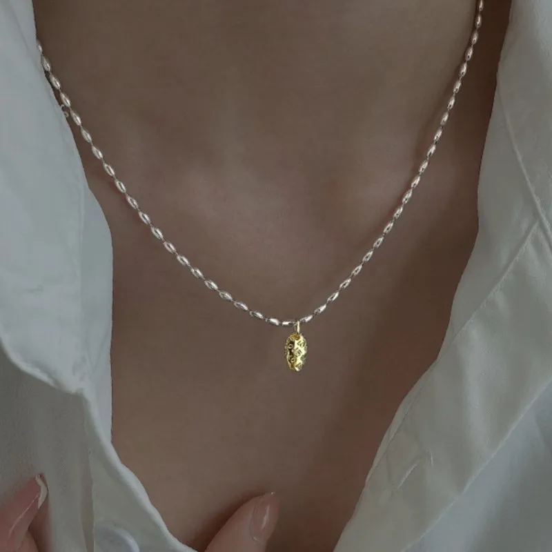 Vintage Olive Beads Chain 18K Gold Plated Love Letter Pendant Necklace for Women Sexy Clavicle Choker Jewelry Birthday Gifts