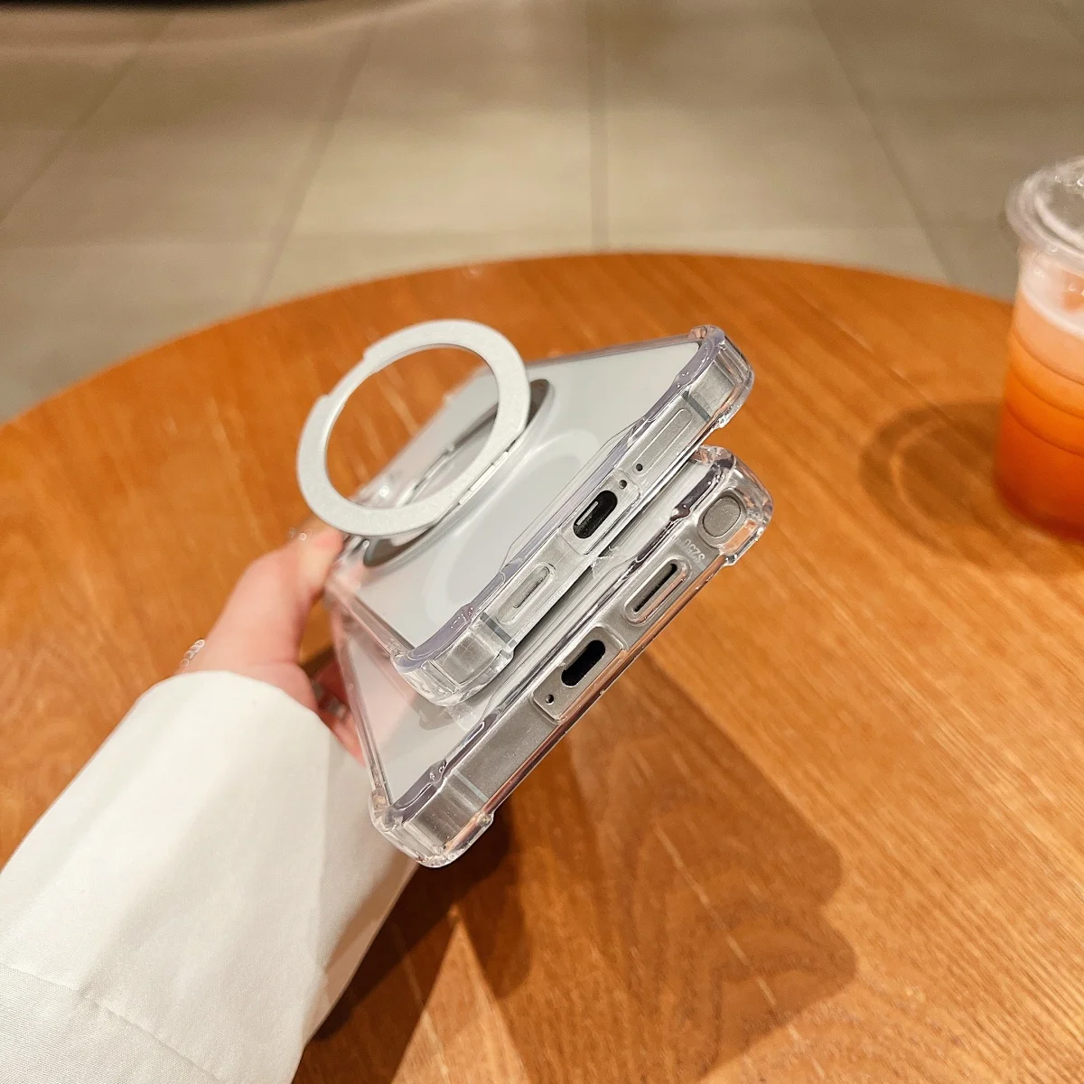 360° Rotating Magnetic Phone Stand with Clear Cover