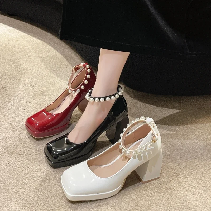 

2023 New Fashion Super Thick Root Shoe Upper with Beaded Decorative Strap Buckle Banquet Elegant Sexy British Style