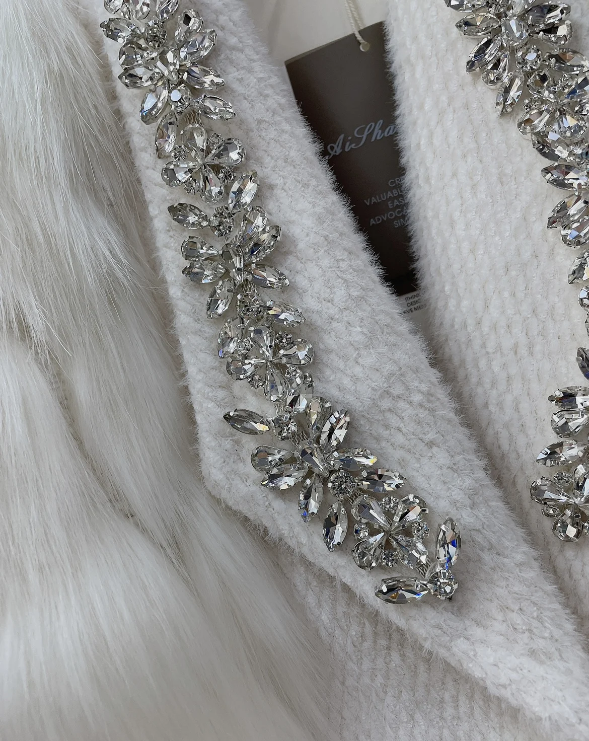 2023 Winter Rhinestone Elegant Temperament Socialite Imitation Fox Fur Coat Female Fashion Young Atmospheric Plush Coats