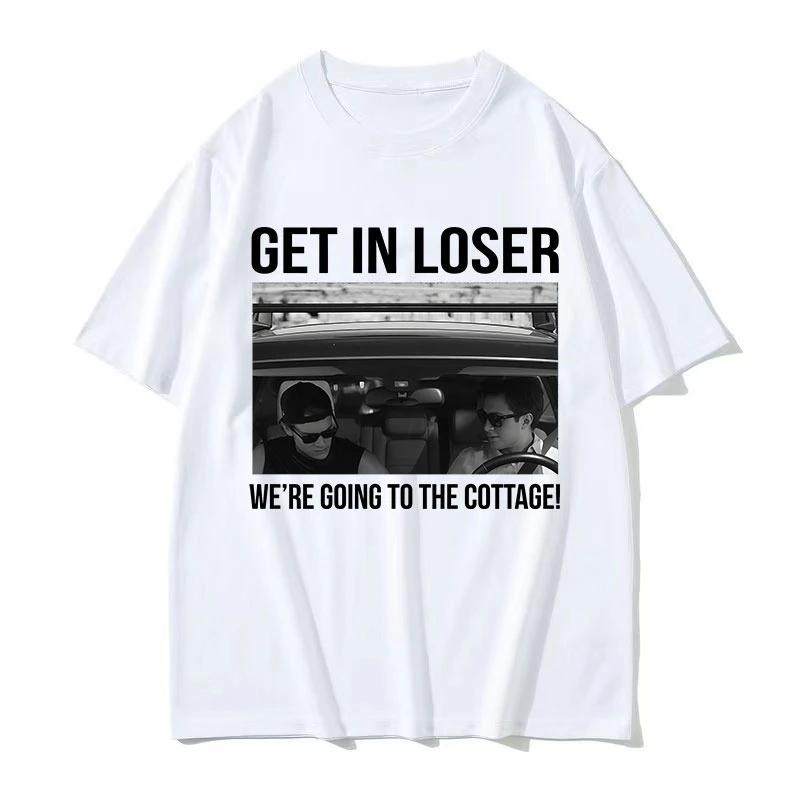 임산부 의류, 치열한 경쟁. 결과는 패자들이 오두막으로 향해야 한다는 것이다. 프린트 패턴 티셔츠.