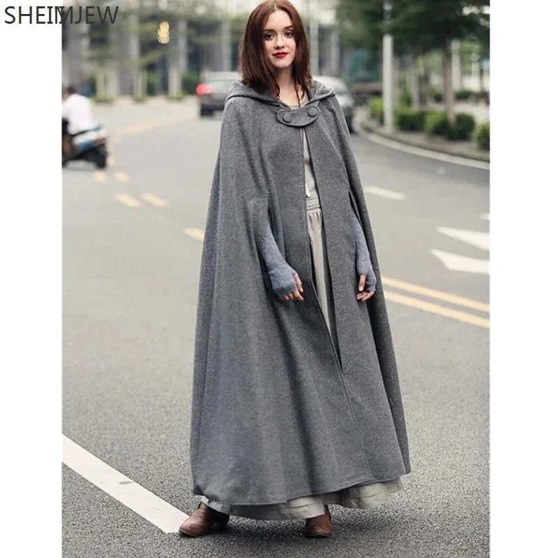 

Women Vampire Devil Capes Pirate Robes Vintage Medieval Gothic Creed Hooded Cloak Halloween Thin Coat Cosplay Assassins