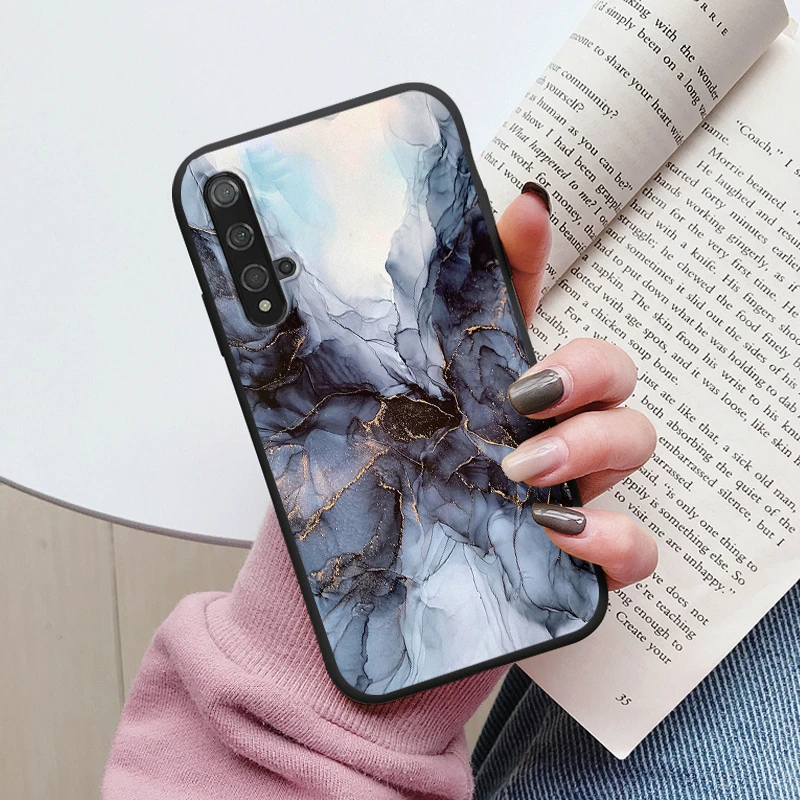 Elegant Marble Pattern Silicone Phone Case – Soft Protective Cover