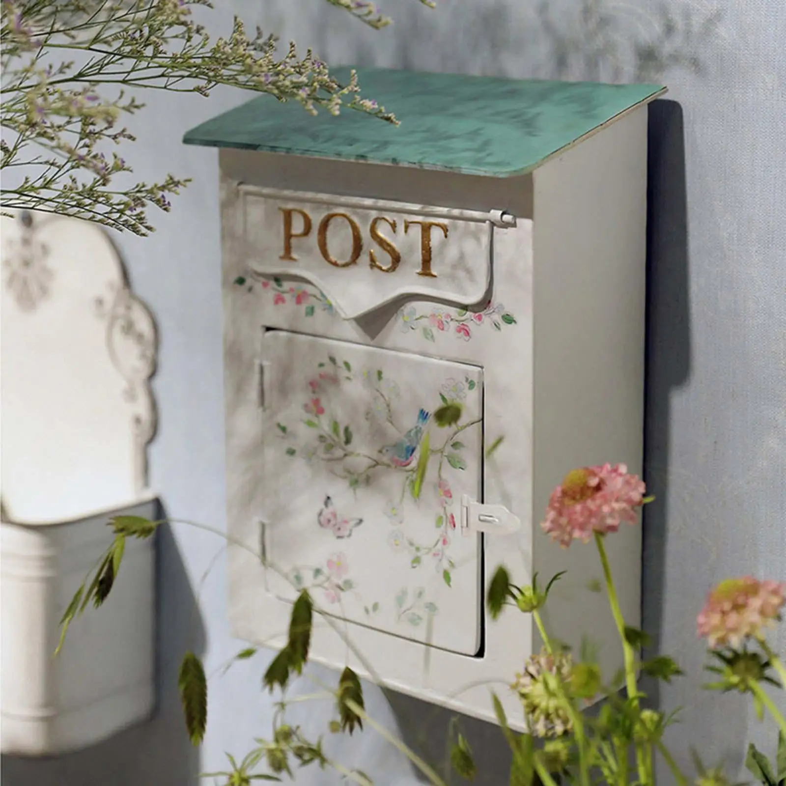 Wall Mounted Mailbox European Iron Large Letter Magazines Post Box for Outdoor Home Decorative Envelope Holder Vertical Office