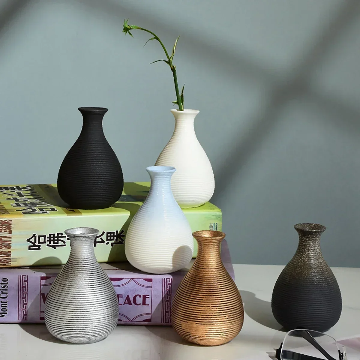 

Simple Style Hand-made Vase Decorative Archaistic Ceramic Jardiniere Hand Crafted Flower Receptacle Tabletop Decoration