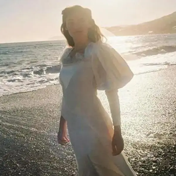 Fashion Quality Wedding Dresses Store