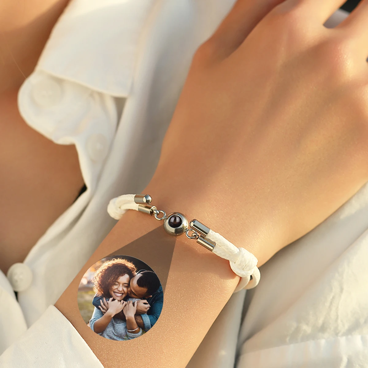 Рисунок 3 - Индивидуальный браслет с изображением внутри