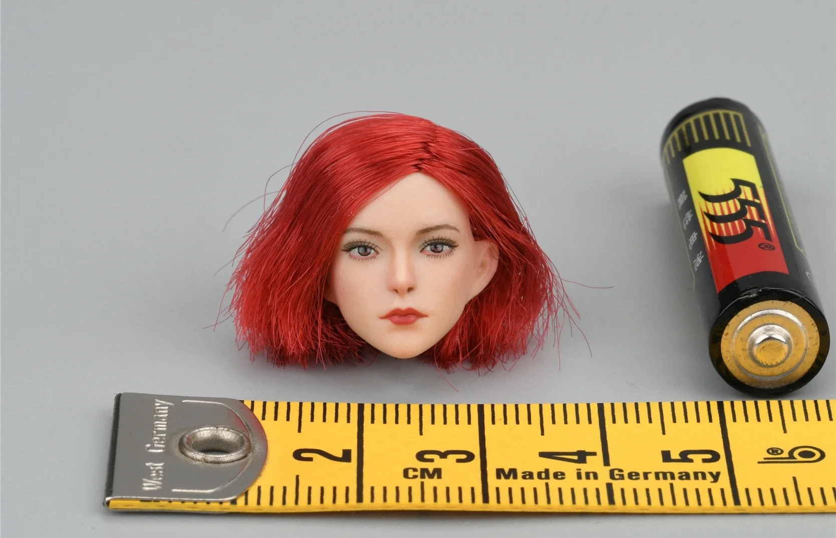 

VERYCOOL 1/12 Scale Female Soldier Head Sculpt Model for 6''VCF-3006