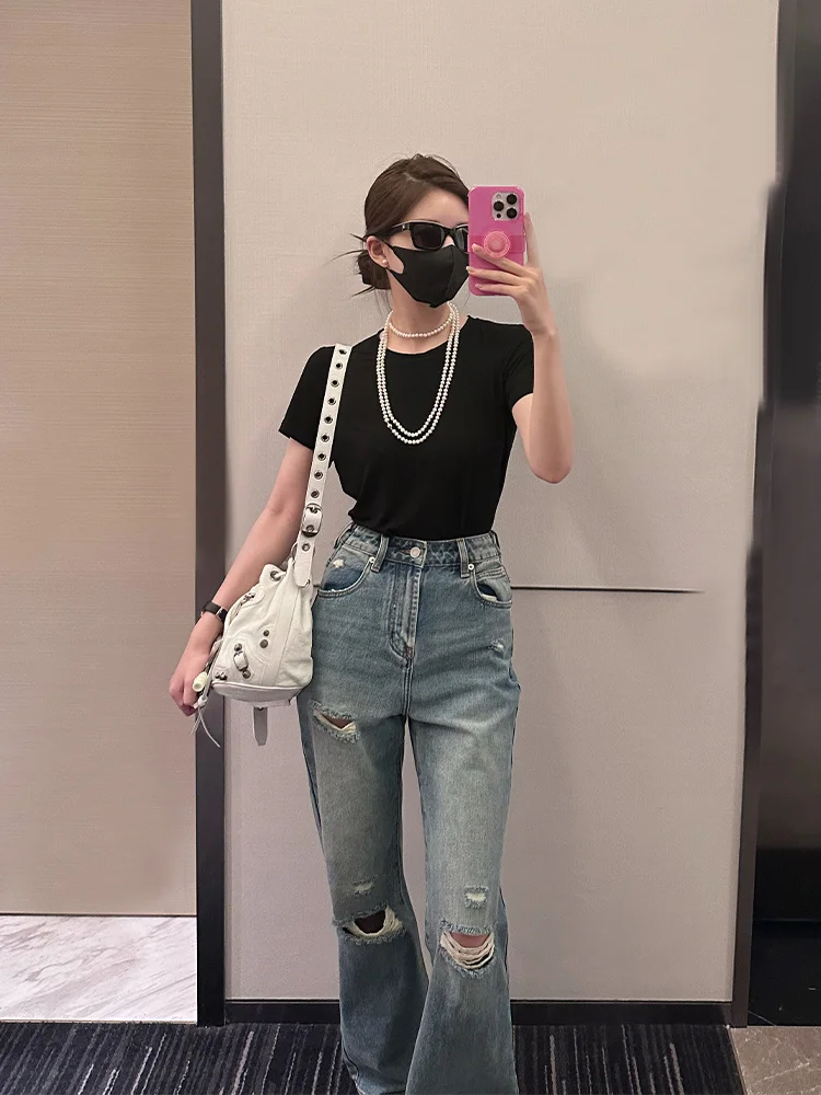 

Zhao Lusi, a celebrity with the same blue pierced high waisted jeans, women's summer 2023 new design sense, niche wide leg pants