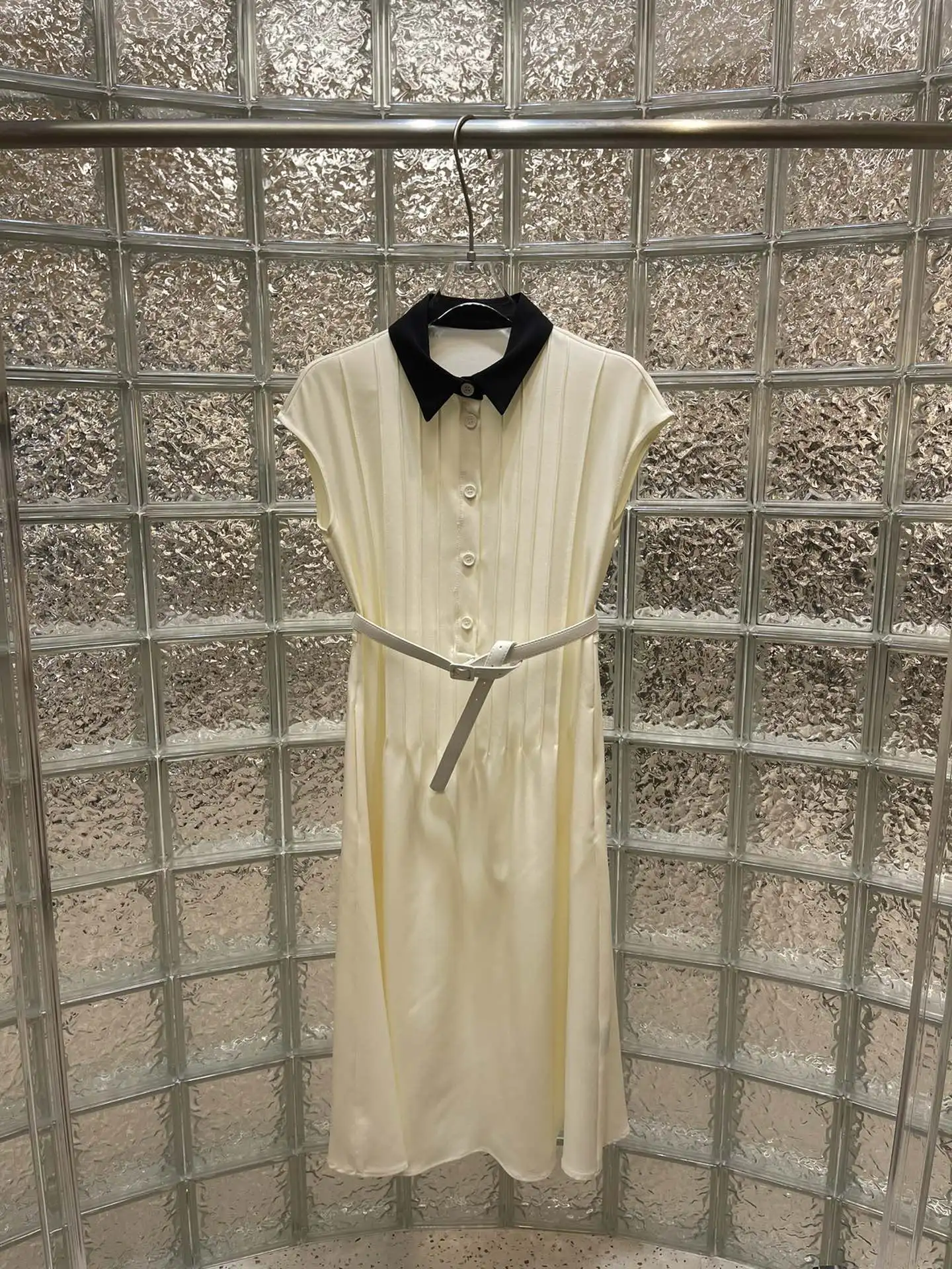 

Collision colour dress three-dimensional cut waist version casual fashion 2023 summer new 0414