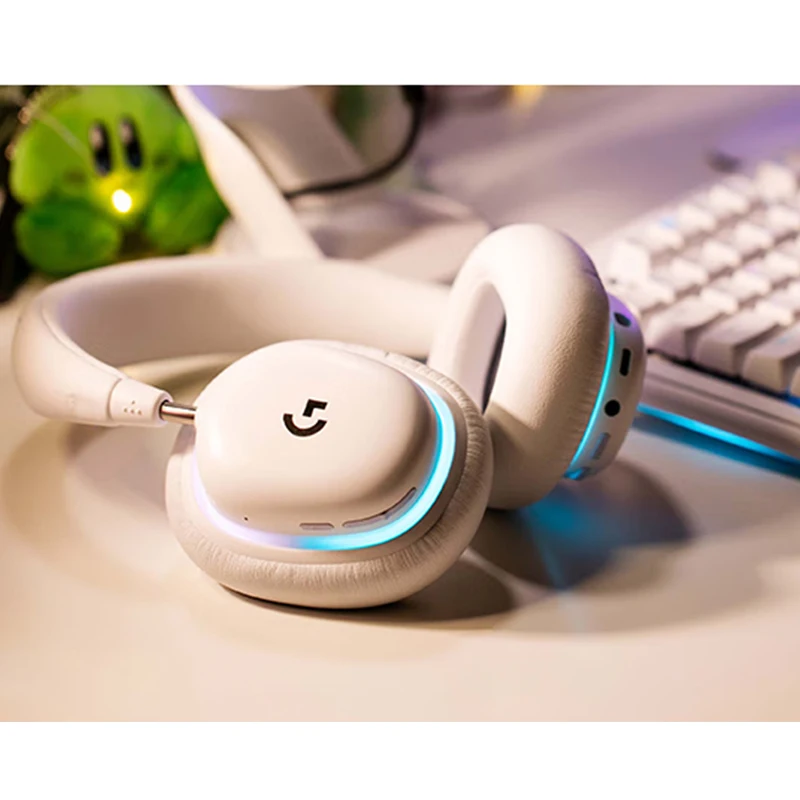 Logitech G G735 Wireless Gaming Headset, Customisable LIGHTSYNC RGB  Lighting, LIGHTSPEED, Bluetooth, 3.5 MM Aux Compatible with PC, Mobile  Devices, Detachable Microphone - White Mist : : Computers &  Accessories