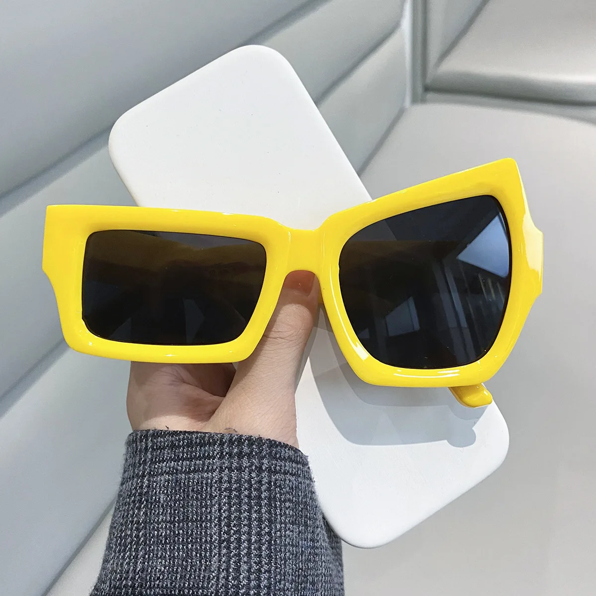 Unisex Asymmetrical Sunglasses 2