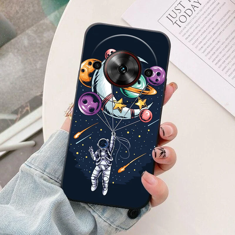 Astronaut Silicone Camera Protection Back Cover - Colorful Coque