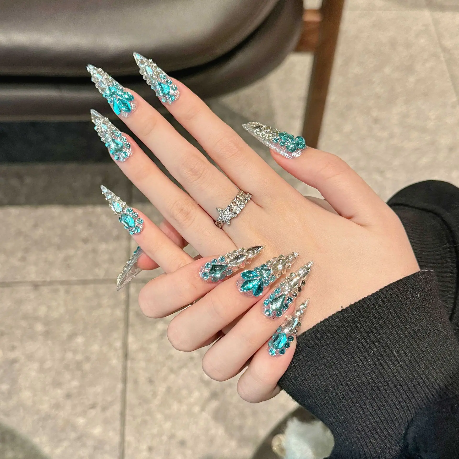 Dazzling 10pc Blue Stiletto Party Press On Nails | Full Flash Diamond