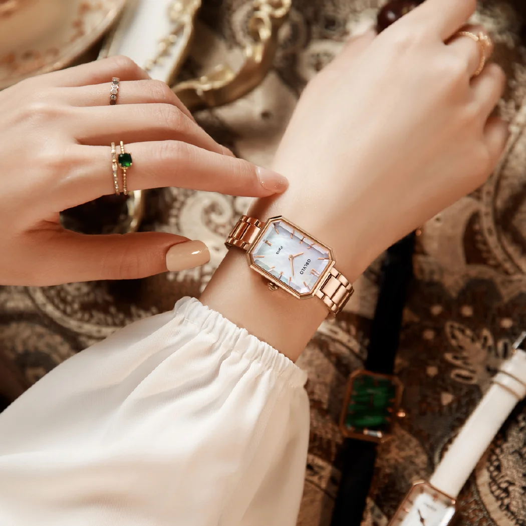 Рисунок 3 - Женские кварцевые часы с сапфировым ремешком