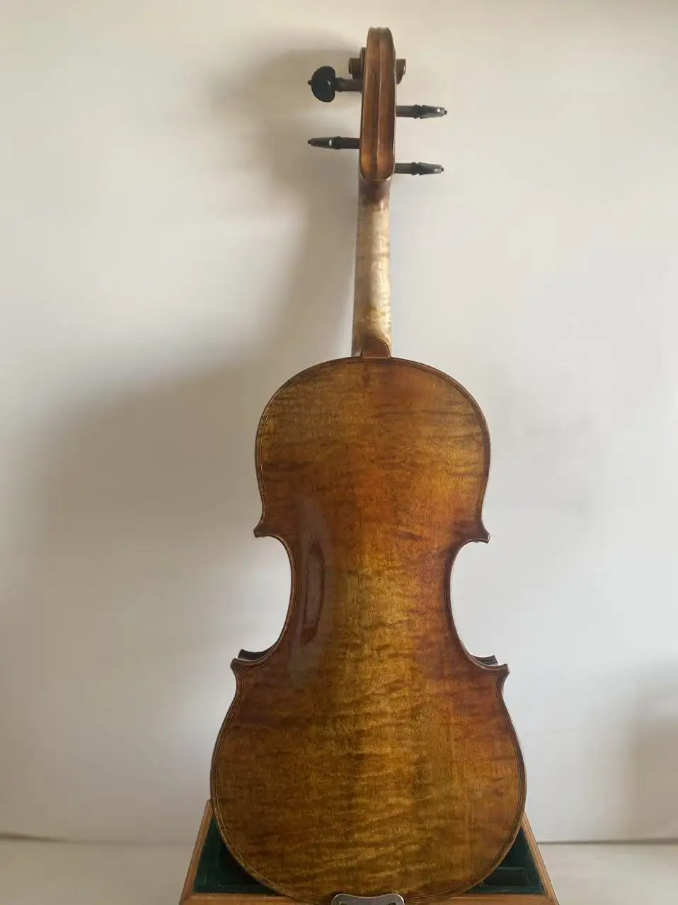 4/4 violin Guarneri model flamed maple back spruce top Professional full hand made