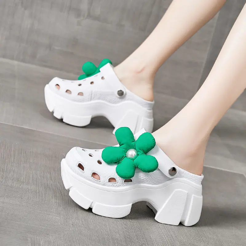 

New Platform Hole Shoes Womens 2023 Genuine Leather Slippers Outdoor Summer Platform Beach Sandals Women Mules Shoes