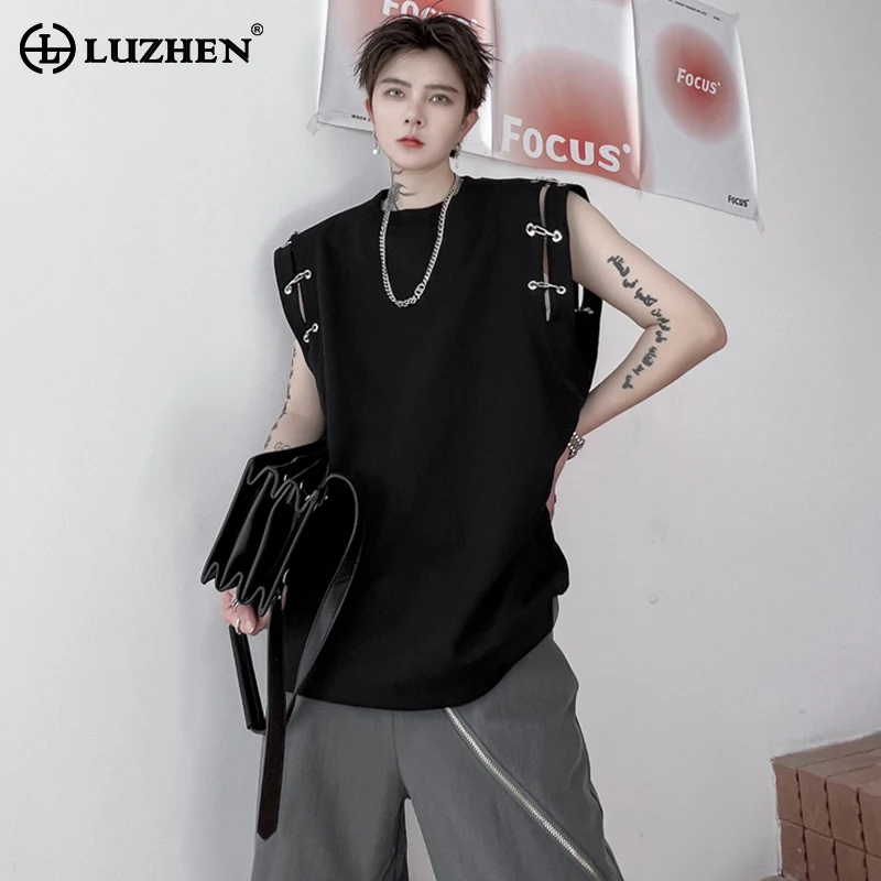LUZHEN 남성용 세련된 하이 스트리트 오리지널 민소매 티셔츠, 트렌디한 메탈 버클 장식, 남성 수의사 상의, 2024 여름 신상, LZ2064