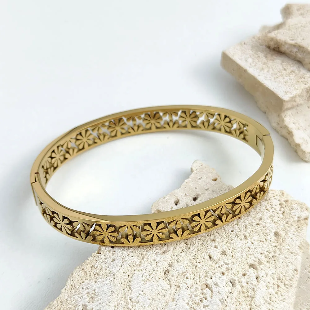 New sunflower hollow stainless steel gold-plated 18K bracelet, high-quality waterproof silver jewelry, gift for couples 5