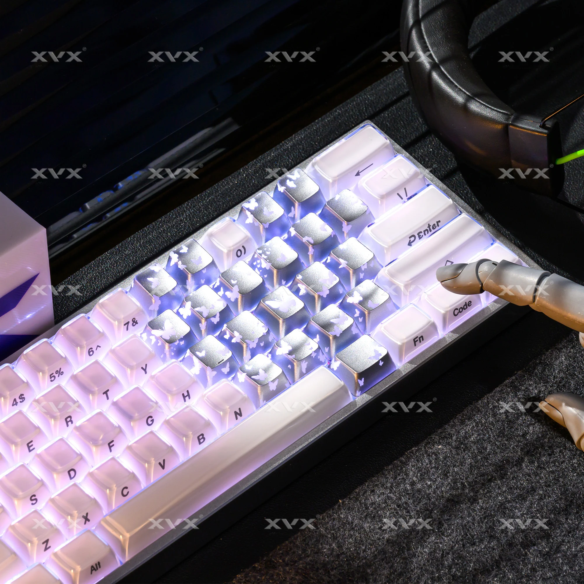 XVX 21 Keys IMD-Pattern Shine Through Pink Butterfly Heart