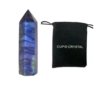 Point de labradorite naturel, un cadeau en cristal parfait, une pierre d'encens, le point central d'un cercle magique 5