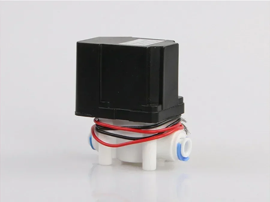 24VDC 1/4" NC Plastic Electric Water Solenoid Valve with 18s AUTO Flush Hose Connection for Quick Water Flow Control