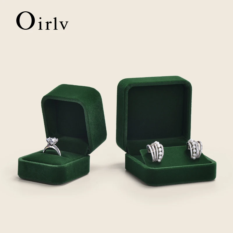 Luxurious Velvet Jewelry Box in Gemstone Green - Premium Organizer for Rings, Earrings, Bracelets, and Necklaces