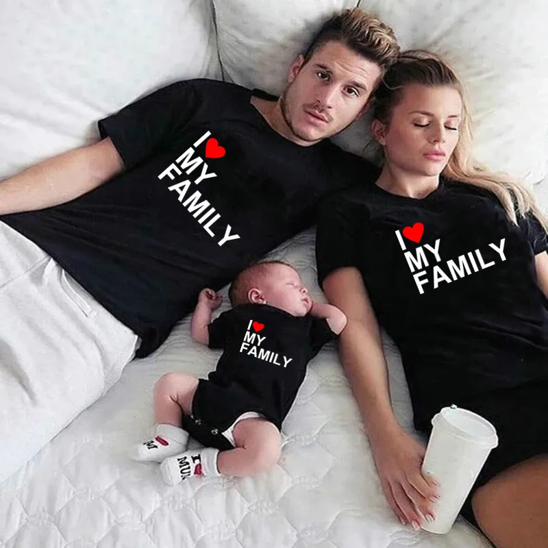 Completi Coordinati Per La Famiglia I Love My Family Print Family Look T Shirt Mommy And Me Clothes Father Mother Kids Figlia Son T-Shirt