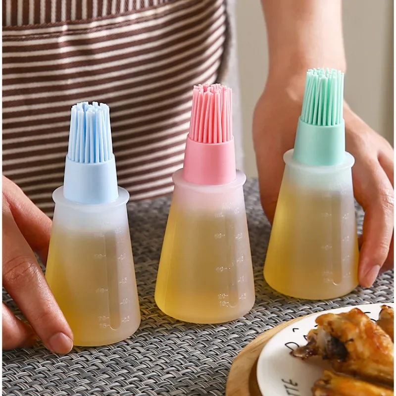 Barbecue Oil Brush Oil Dispenser with Brush High Temperature Resistant Silicone Seasoning Bottle Kitchen Baking Gadgets,oil sprayer,oil brush,silicone basting brush,oil bottle brush