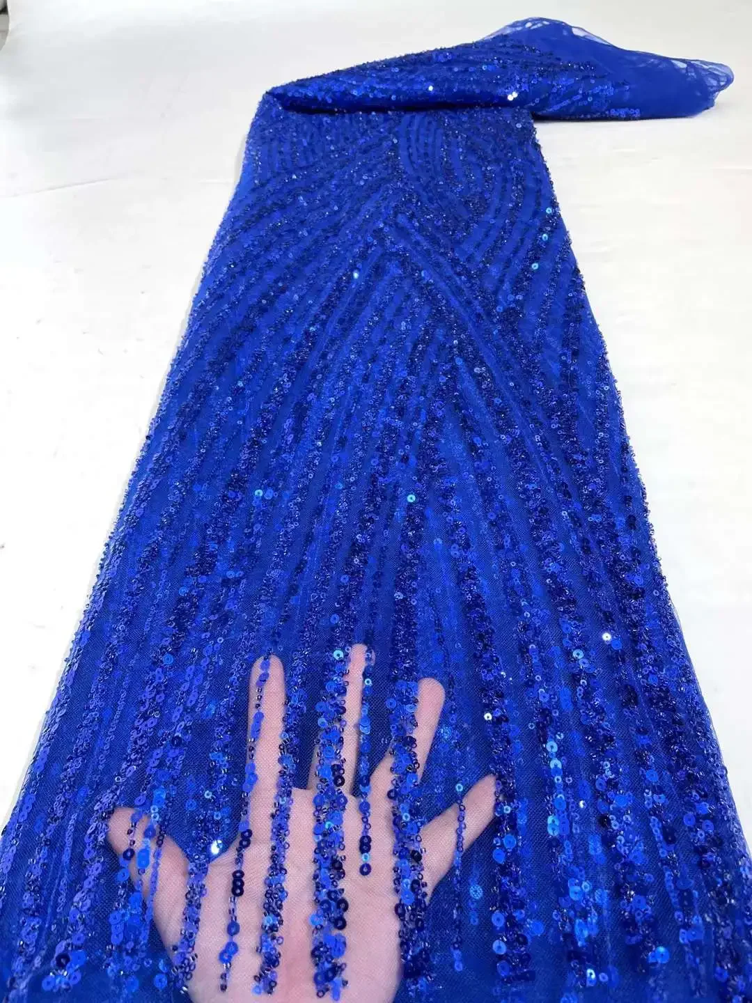 

High-End Sequins Embroidery French Mesh Lace Fabric Latest African Handmade Beads Tulle Lace Fabrics for Party XCW-113