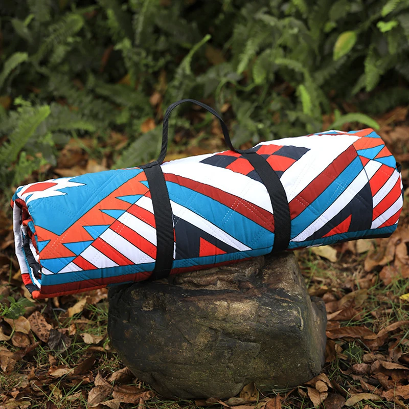 

59/79in Moisture-Proof Picnic Mat Portable Oxford Cloth Waterproof Rug For Outdoor Camping Hike Garden Eco-friendly Multi-person