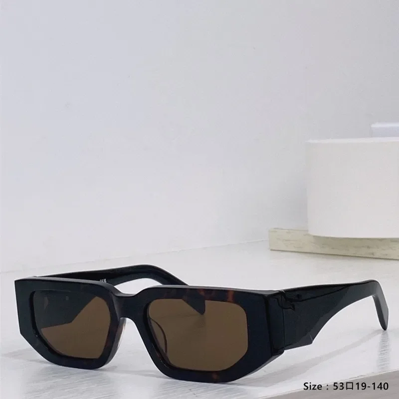 

The new season's dark design is cool Rocket with wide leg small square design Men's and women's trendy sunglasses