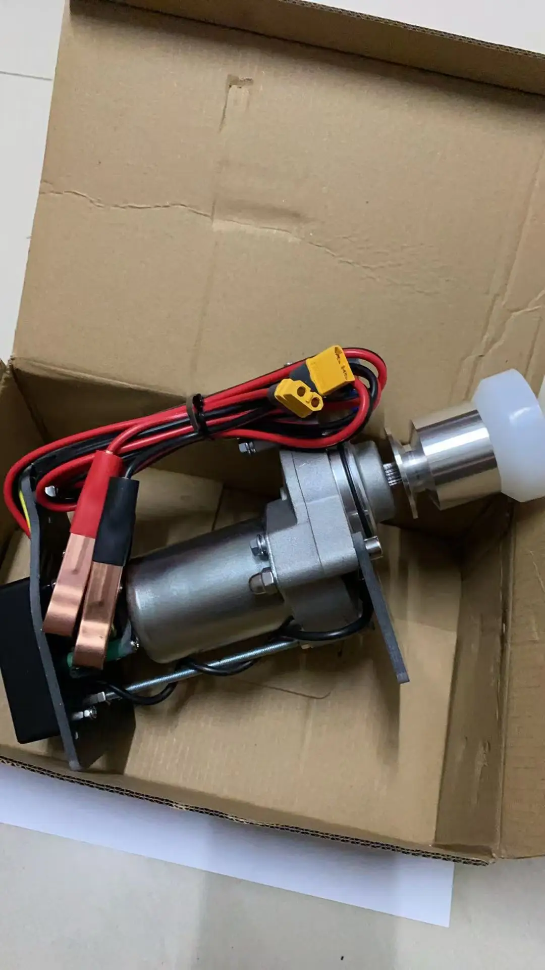 Démarreur universel 12V-18V pour moteurs RC 40-400/15-80CC