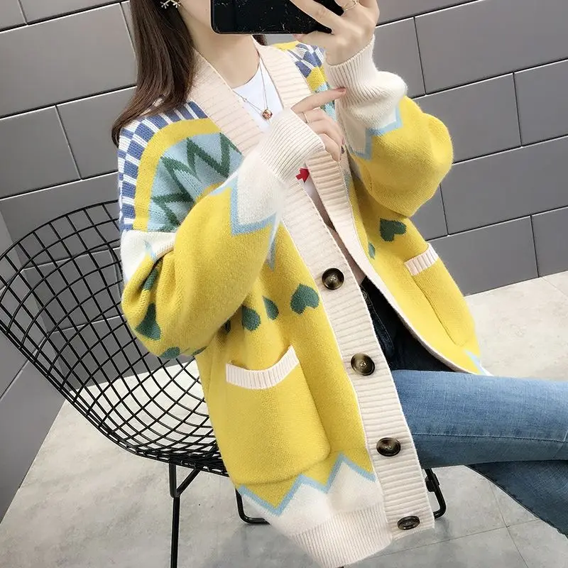 

Ladies Autumn and Winter Sweater Coat Knitted Cardigan 2021 Autumn New Korean Version Cartoon V-neck Knitted Cardigan Loose Coat