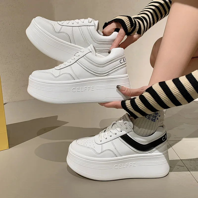 

2024 New Ultra Light Thick Sole Shoes for Women Genuine Leather Pure White Versatile Shoes Women's Height Increasing Sneakers