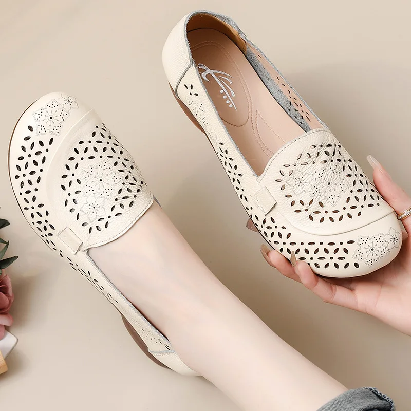 Women Flats Women Shoes Plus Size 35-44 Loafers Hollow Flat Shoes Woman Genuine Leather Female Casual Moccasins