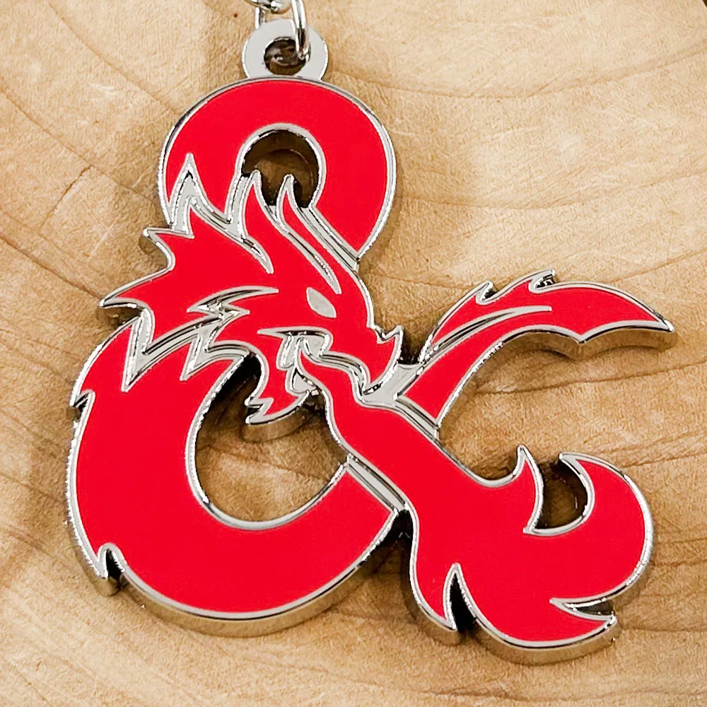 DnD Dragon Logo Schlüsselanhänger RPG Spiel Peripherer Schlüsselanhänger Gamer Sammeln Sie Souvenirs Anhänger