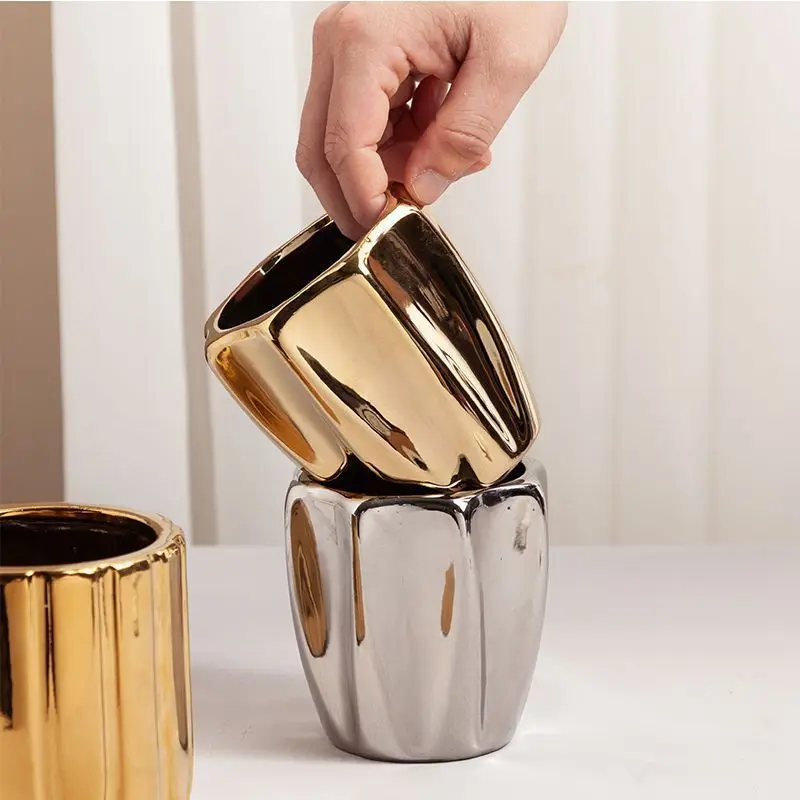 Geometric Gold Plating Personalized Small Flower Pot Nordic Light Luxury INS Style Desktop Ceramic Flower Pot with Porky Flowers 4