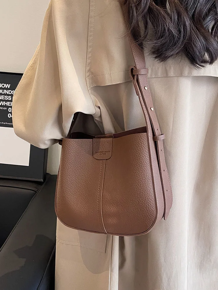 

Милые сумки через плечо из искусственной кожи для женщин, лето 2022, модные роскошные брендовые сумки на плечо с цепочкой и кошельки для женщин