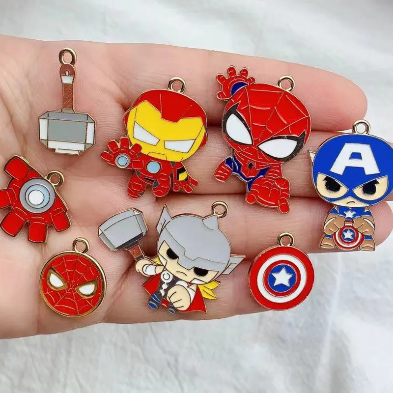 Collier pendentif avec personnages de dessins animés Disney de dessin animé